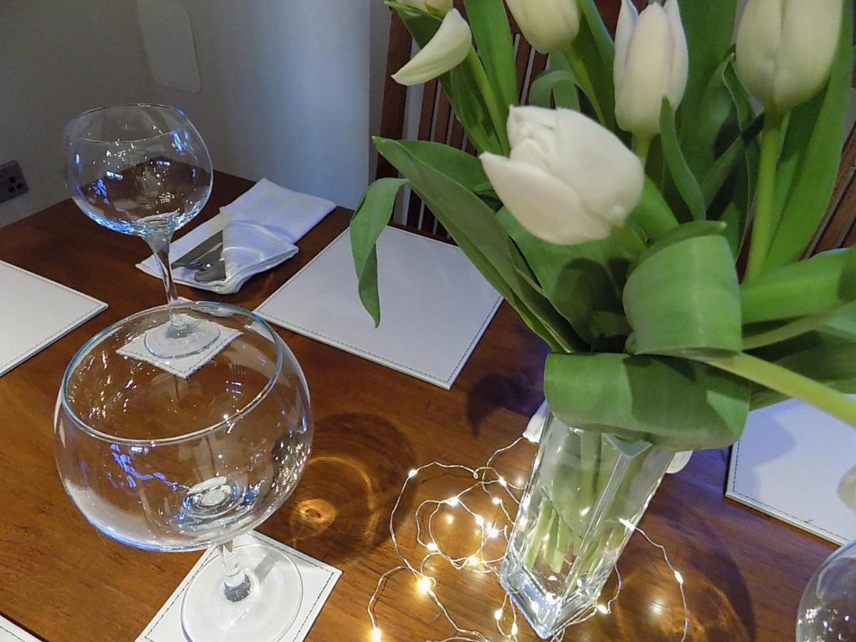 Double Award Winning 1700'S Grd 2 Listed Cottage Near Stonehenge เอมส์เบอรี ภายนอก รูปภาพ